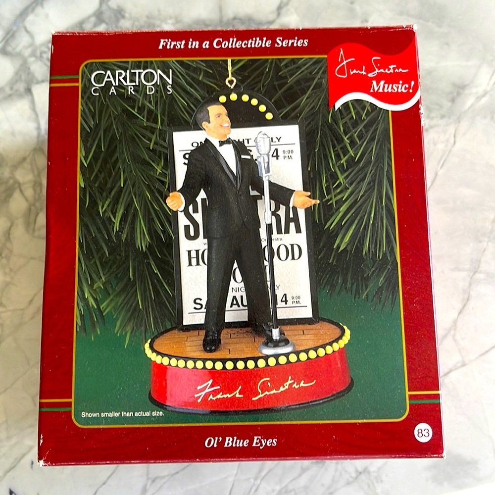 🎶 FRANK SINATRA - Musical Christmas Ornament - 1999 series - Brand new in box
